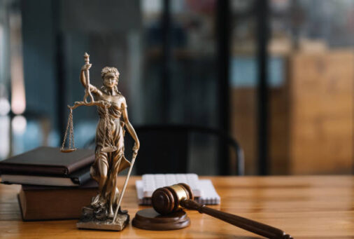 Il Vous Fera Pratiquer La Justice!