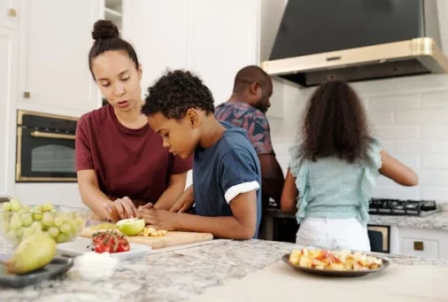 ENSEIGNEZ AUX ENFANTS À ÊTRE RESPONSABLES.